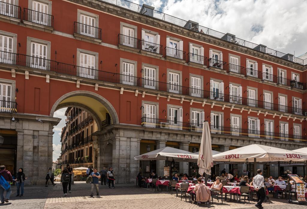 Apartamentos Madrid Xxxiii - Alojamiento De Temporada エクステリア 写真